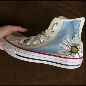 🐳WHITE/BABY BLUE FLORAL CONVERSE🐳